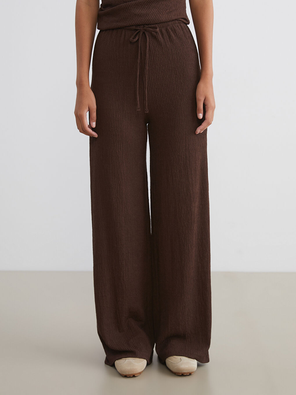 Elasticated Waist Textured Wide Leg Women's Trousers-1