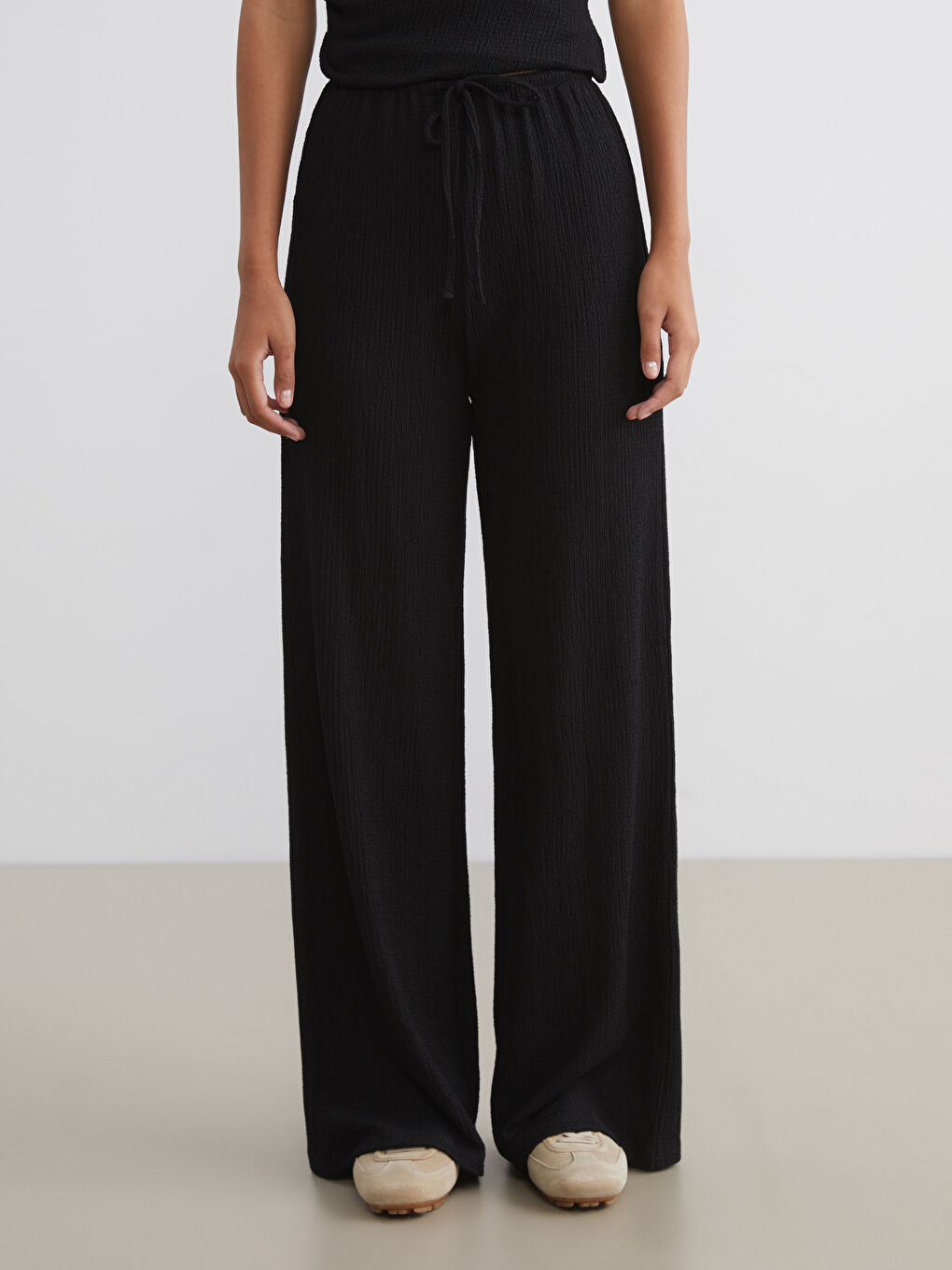 Elasticated Waist Textured Wide Leg Women's Trousers-1
