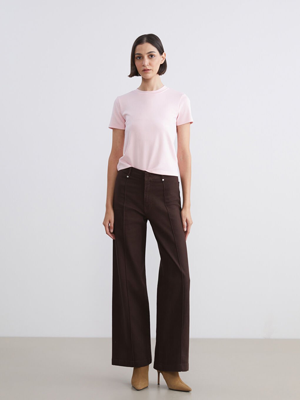 Pembe Bisiklet Yaka Kadın Tişört-1