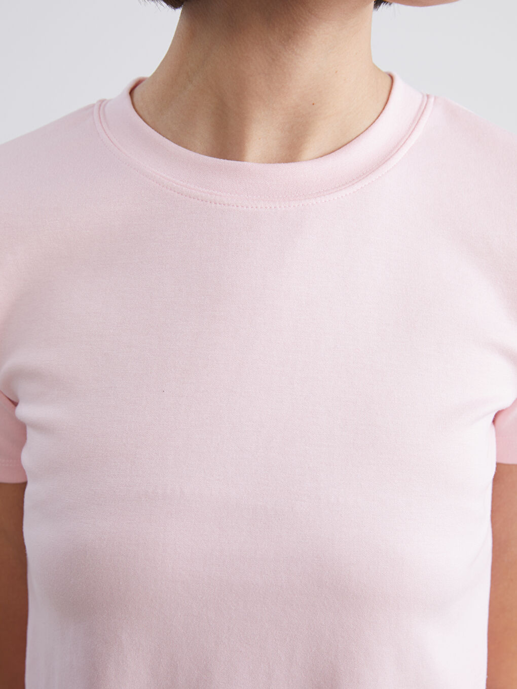 Pembe Bisiklet Yaka Kadın Tişört-2