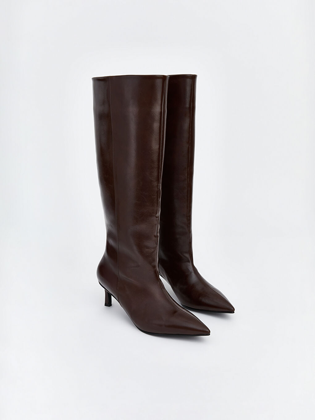 Kahverengi Deri Görünümlü Topuklu Kadın Bot