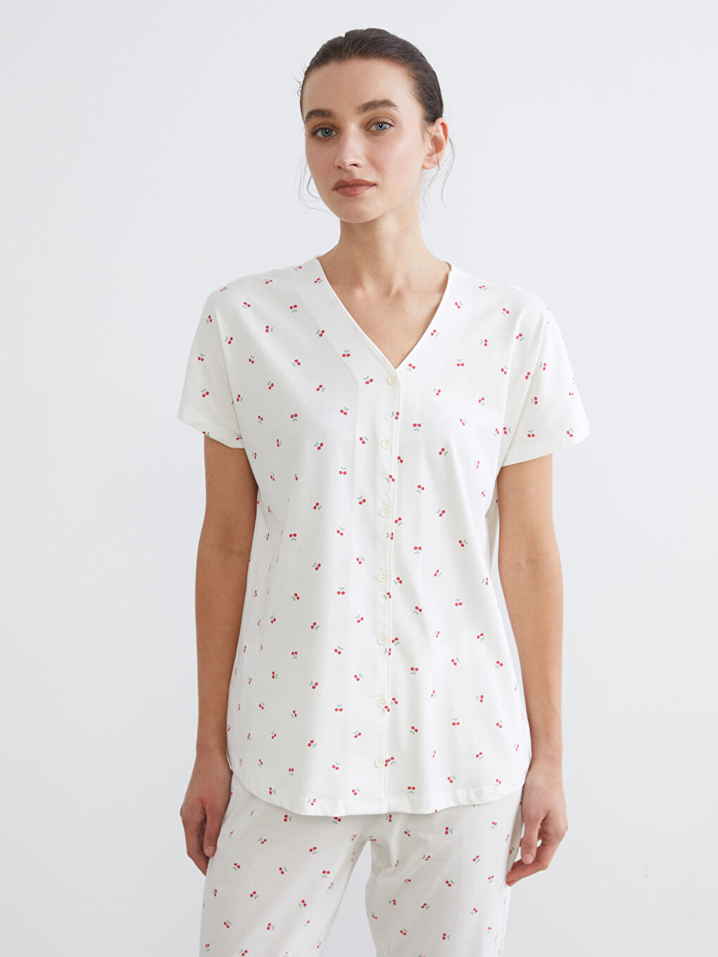 Ekru V Yaka Desenli Hamile Pijama Takımı-1