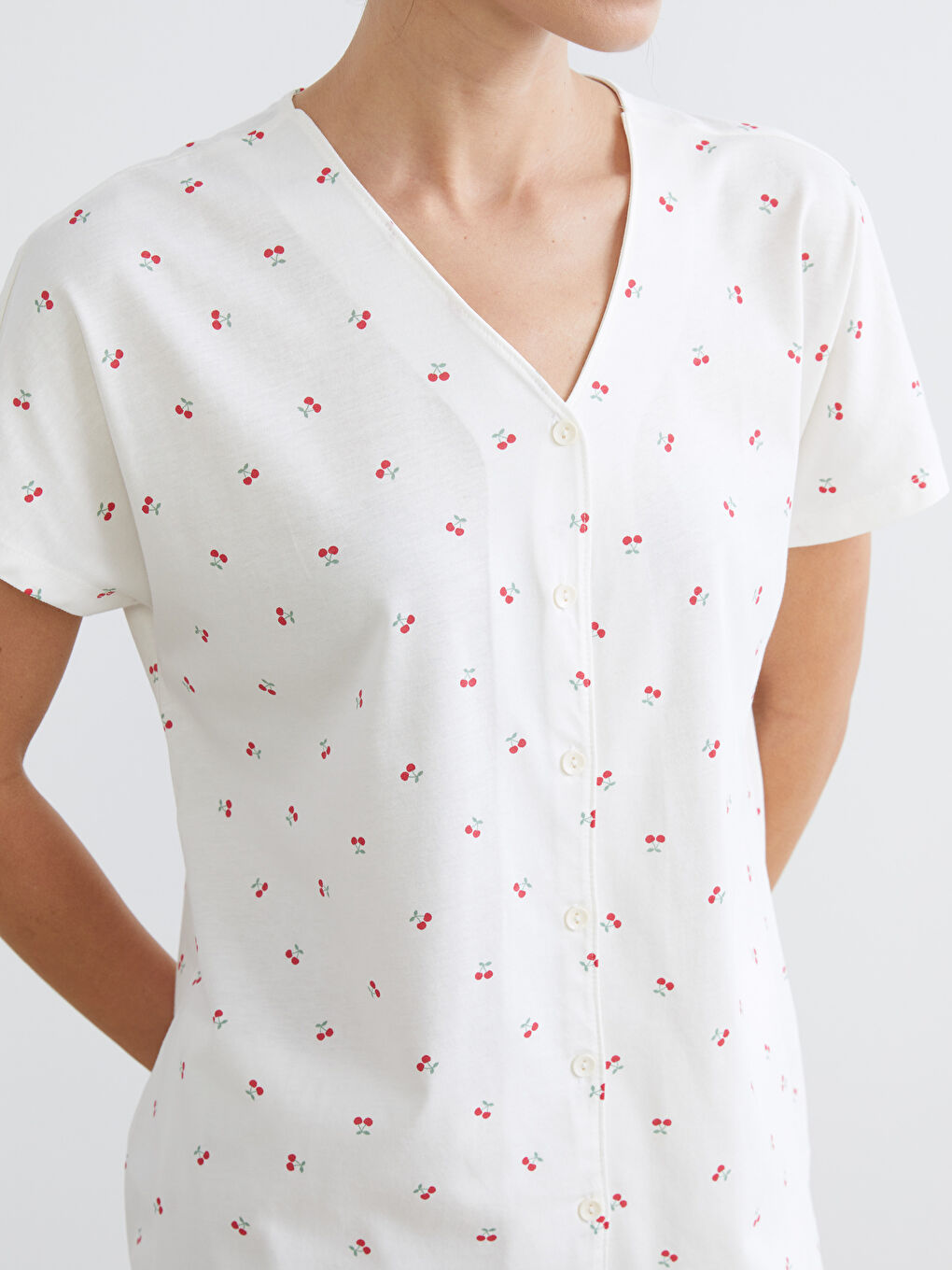 Ekru V Yaka Desenli Hamile Pijama Takımı-2