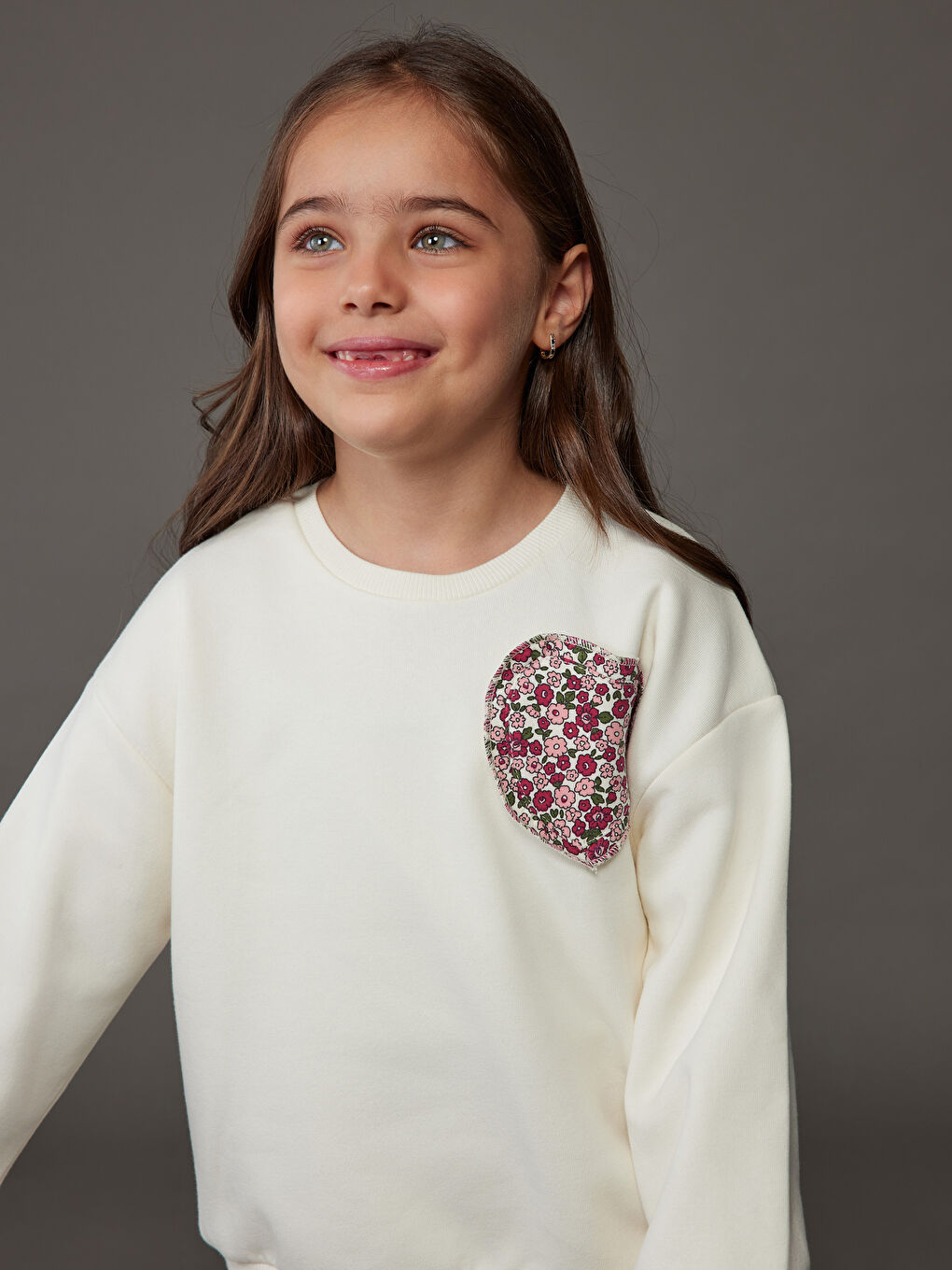 طقم بيج فاتح / ايكرو فتاة-1