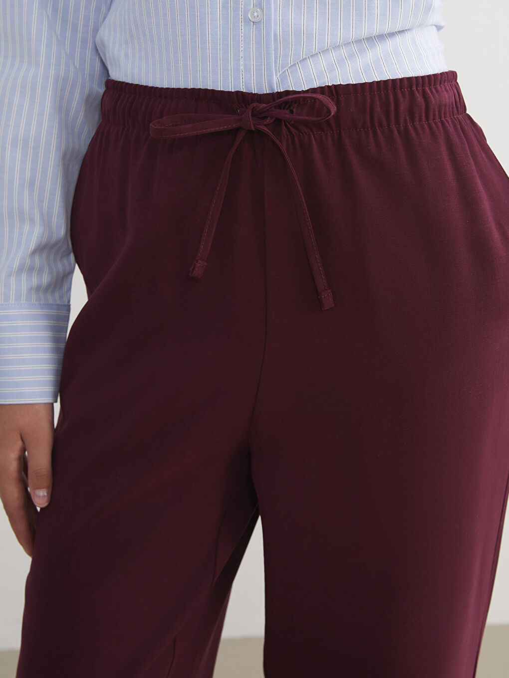 Bordo Beli Lastikli Geniş Paça Kadın Pantolon-2