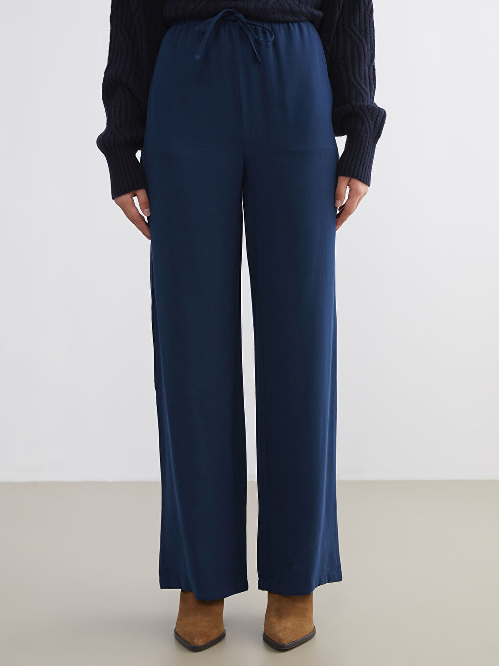 Lacivert Beli Lastikli Geniş Paça Kadın Pantolon-5