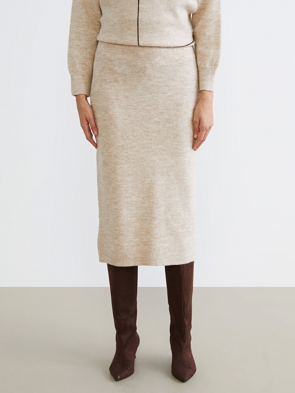 Elastic Waist Slit Detail Knitwear Skirt-1