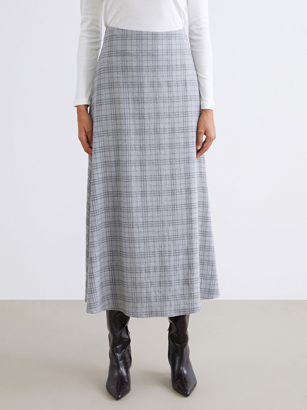 Gri Beli Lastikli Ekose A Kesim Etek-1