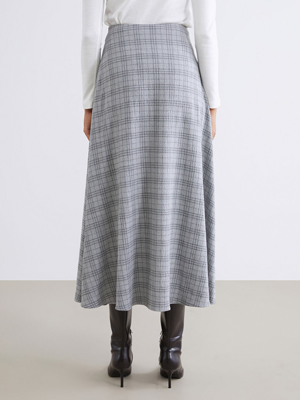 Gri Beli Lastikli Ekose A Kesim Etek-3