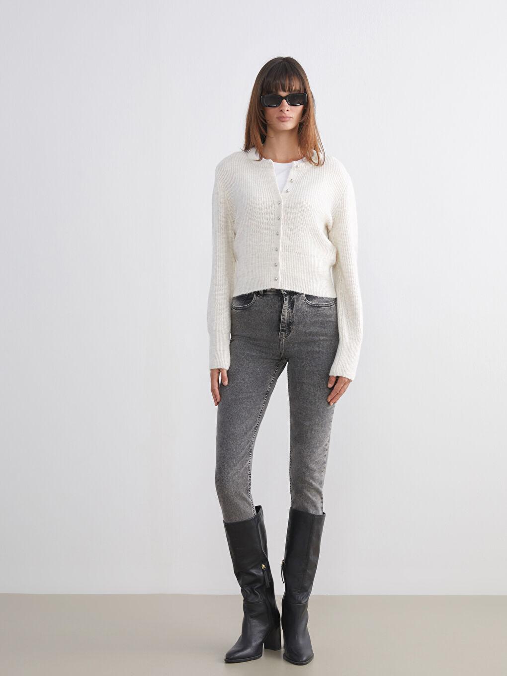 Ekru Bisiklet Yaka Kadın Triko Hırka-1