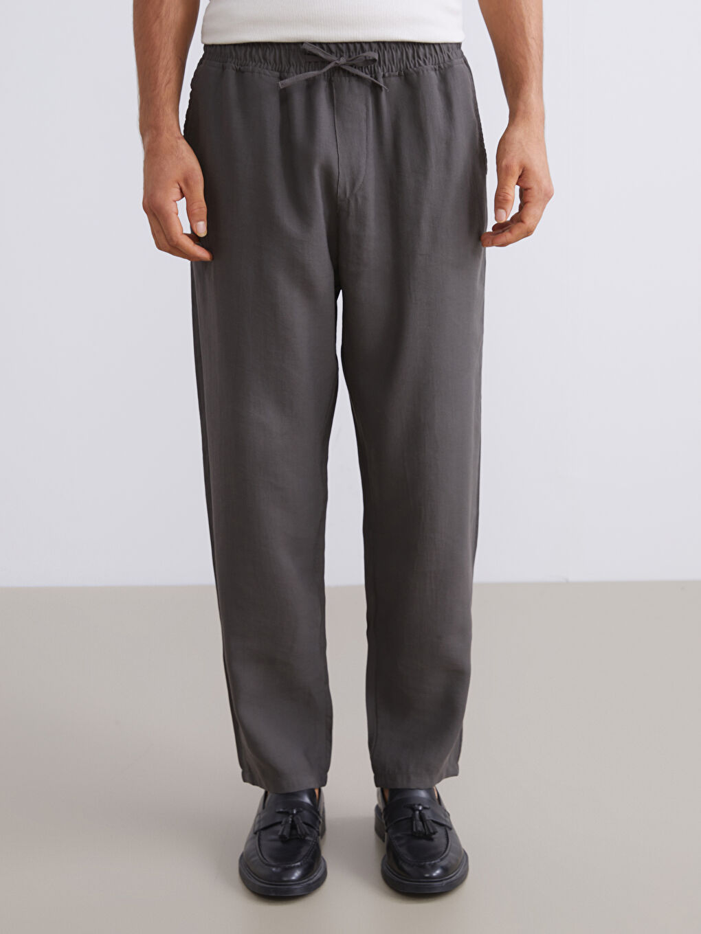 Antrasit Rahat Kalıp Gabardin Erkek Pantolon-1