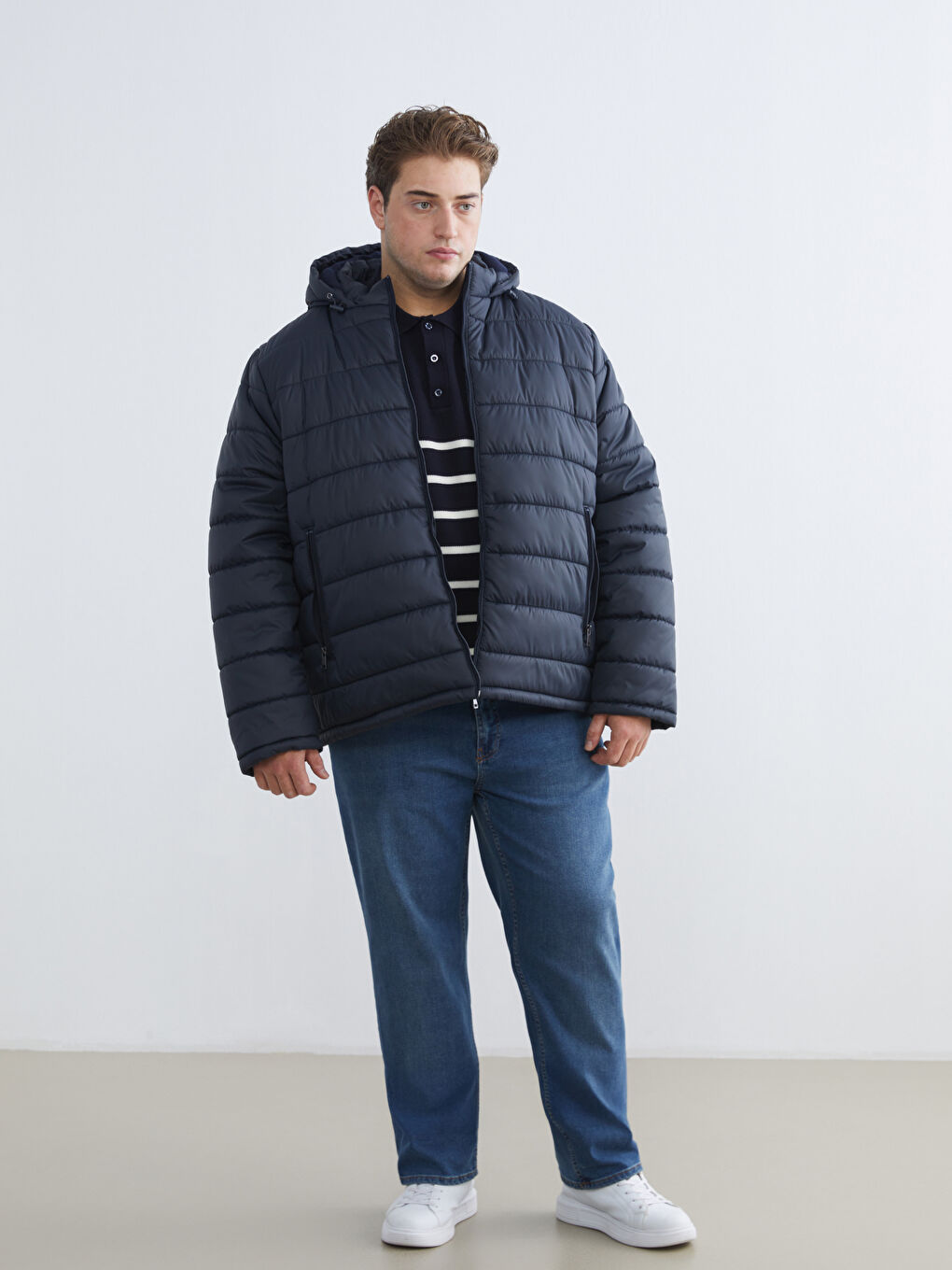 Lacivert Standart Kalıp Kapüşonlu Erkek Şişme Mont-1