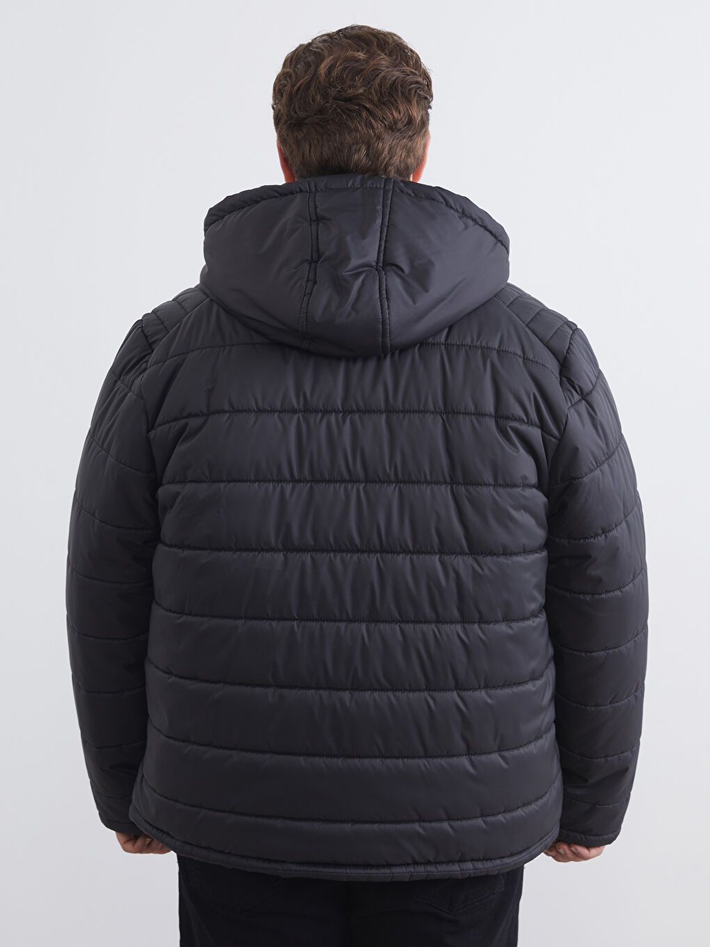 Siyah Standart Kalıp Kapüşonlu Erkek Şişme Mont-4