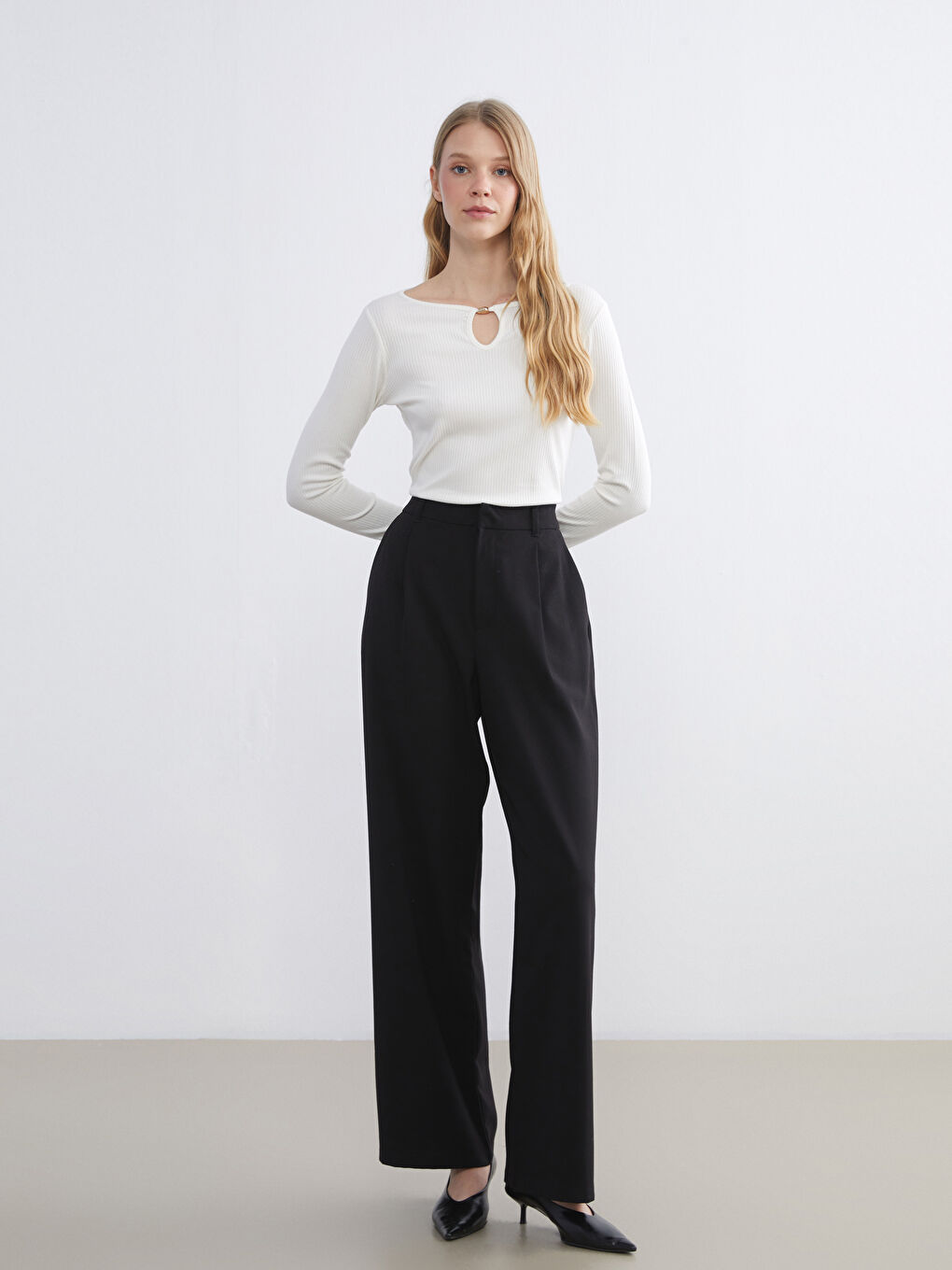 Crew Neck Women's Body-1