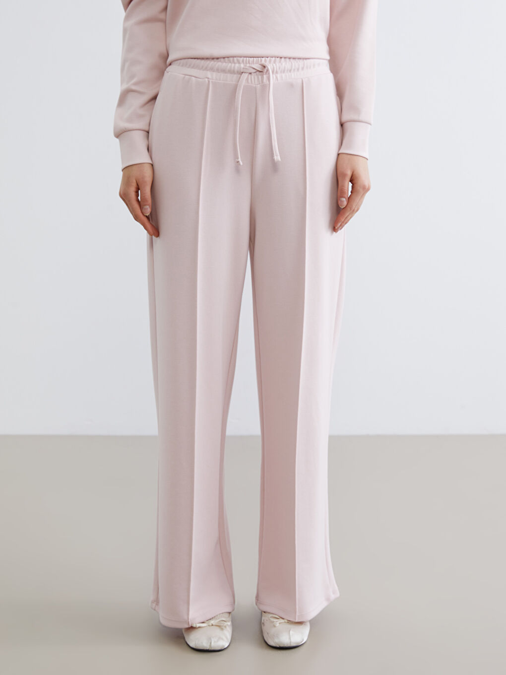 Elasticated Waist Wide Leg Women's Sweatpants-1