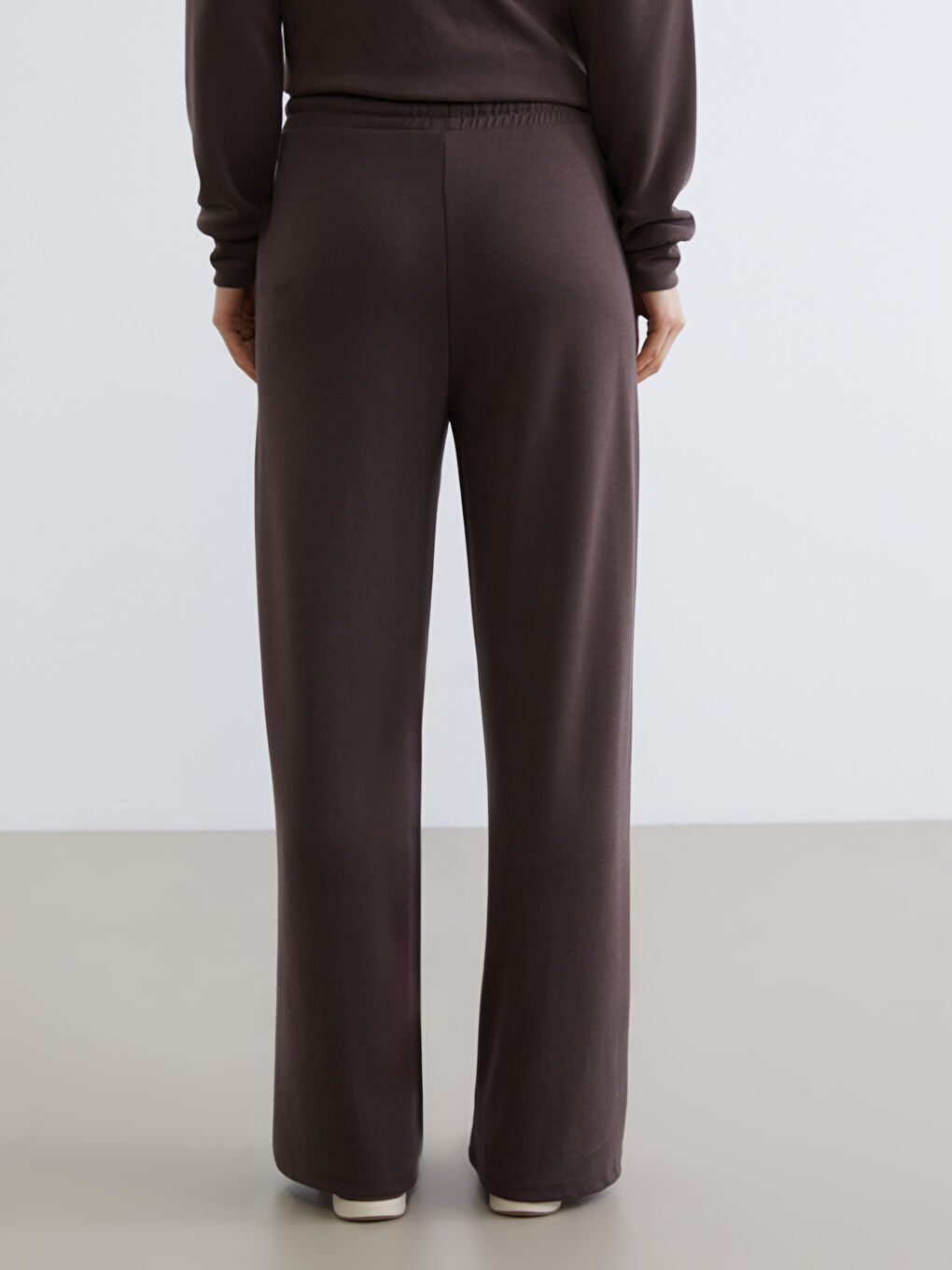 Elasticated Waist Wide Leg Women's Sweatpants-3