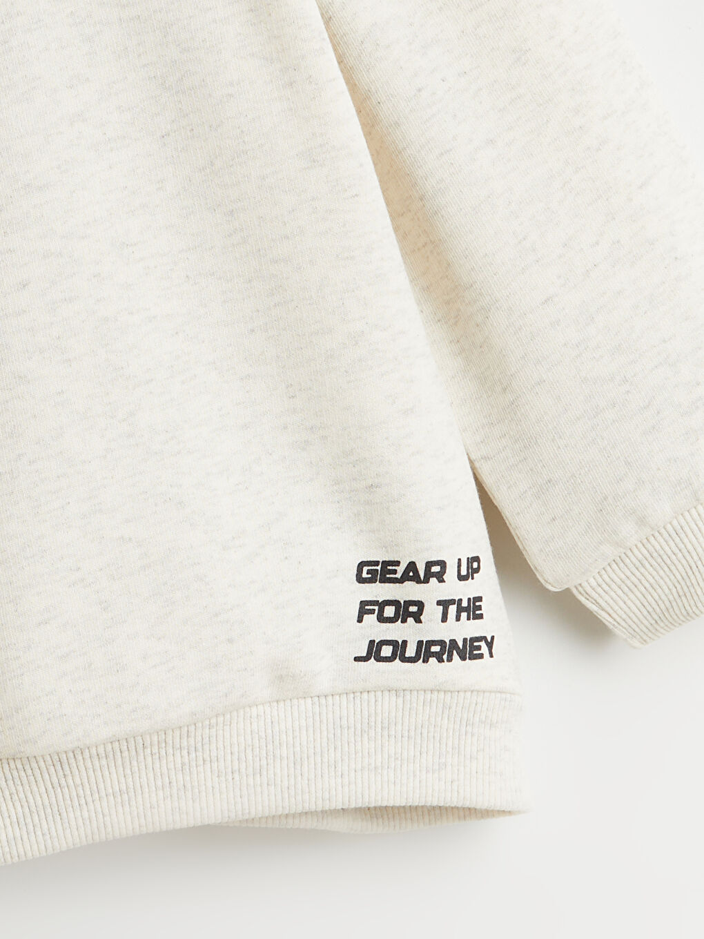 Момче Бяло Суитчър-1