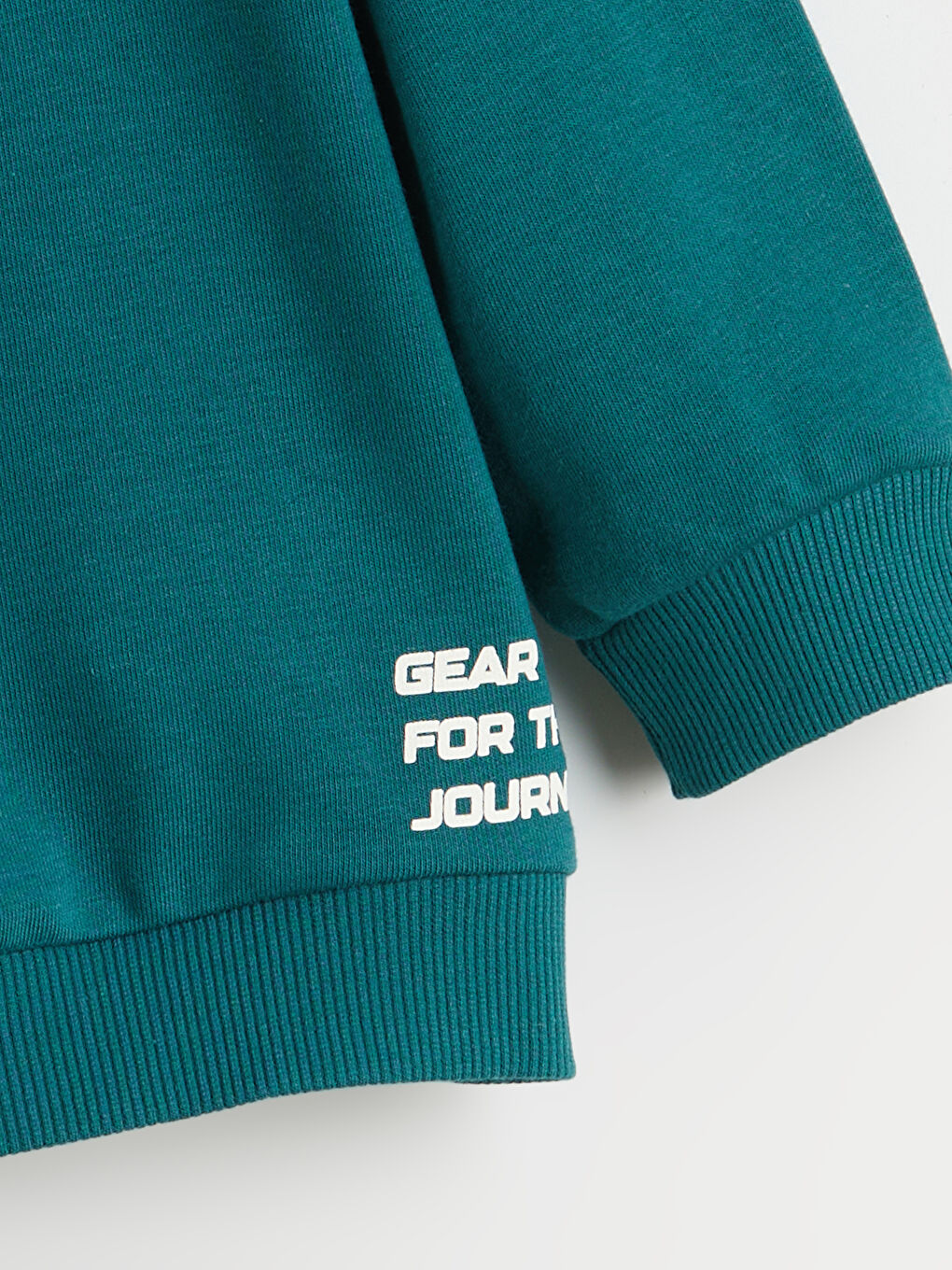 Момче Зелено Суитчър-1