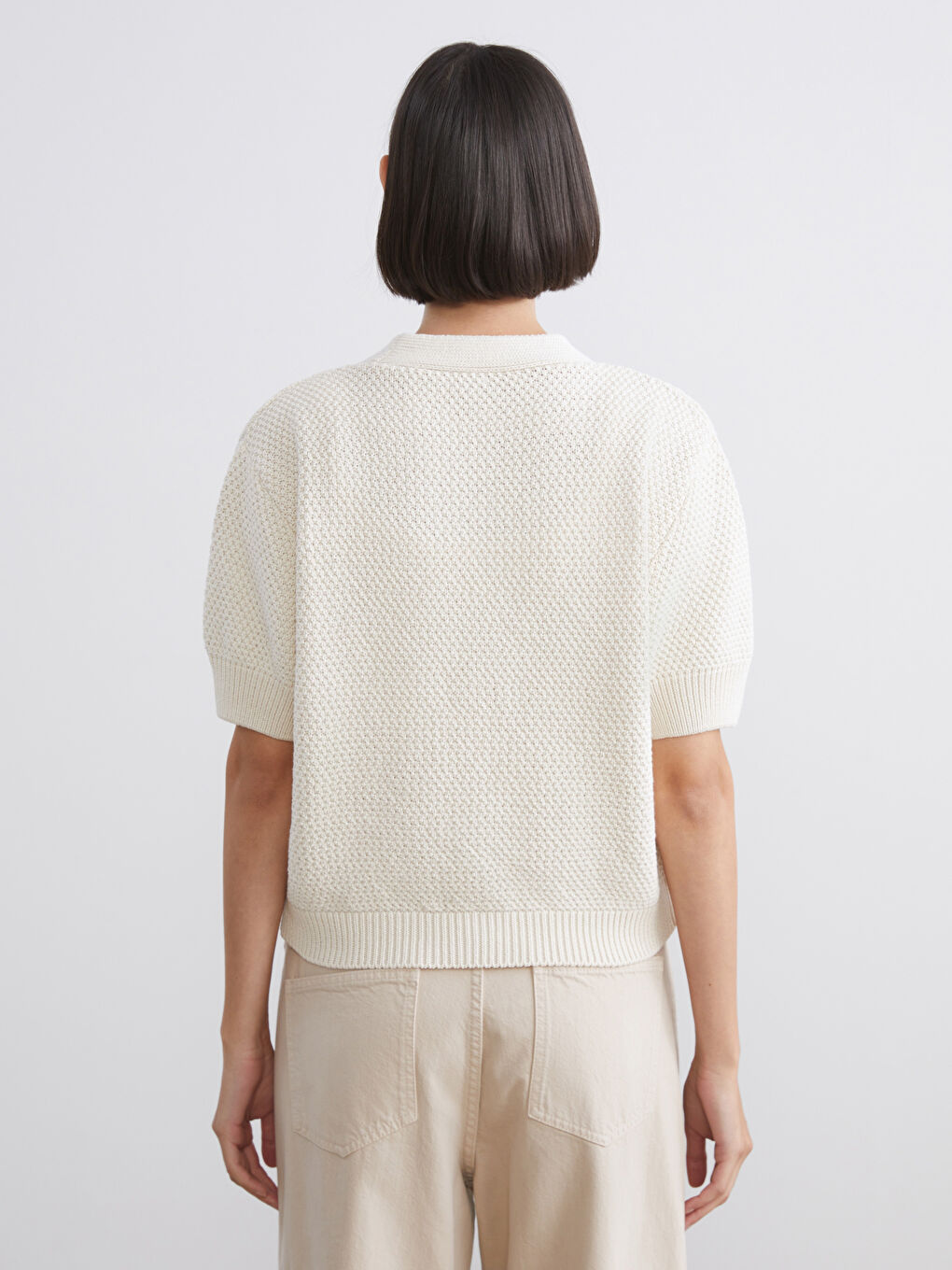 Bej Kısa Kollu Düğme Detaylı Kadın Triko Hırka-3