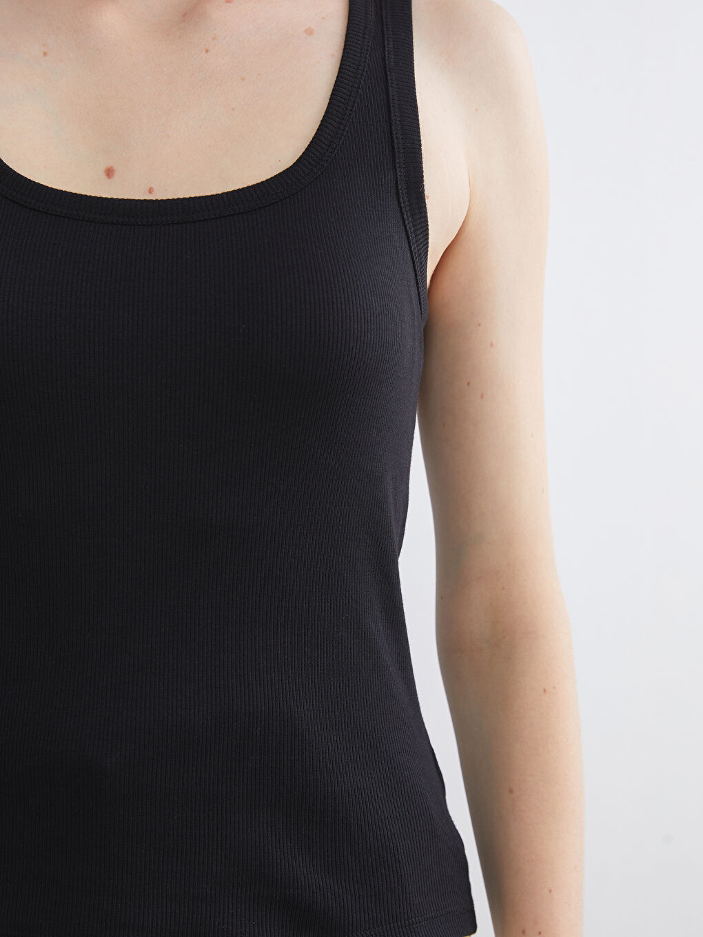 U Neck Ribbed Women's Tank Top-2