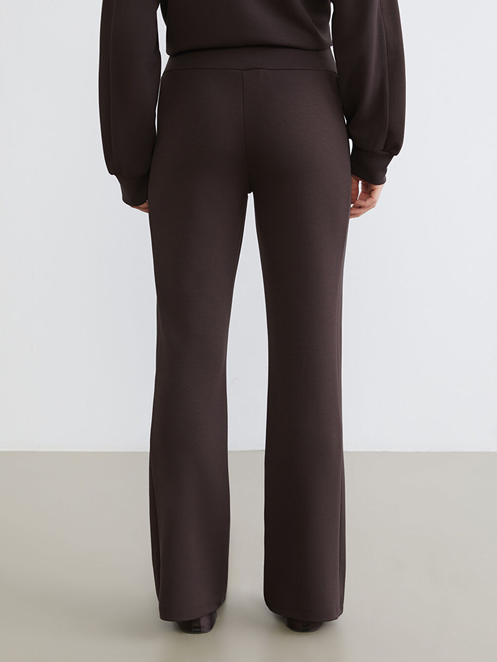 Elasticated Waist Wide Leg Women's Sweatpants-3