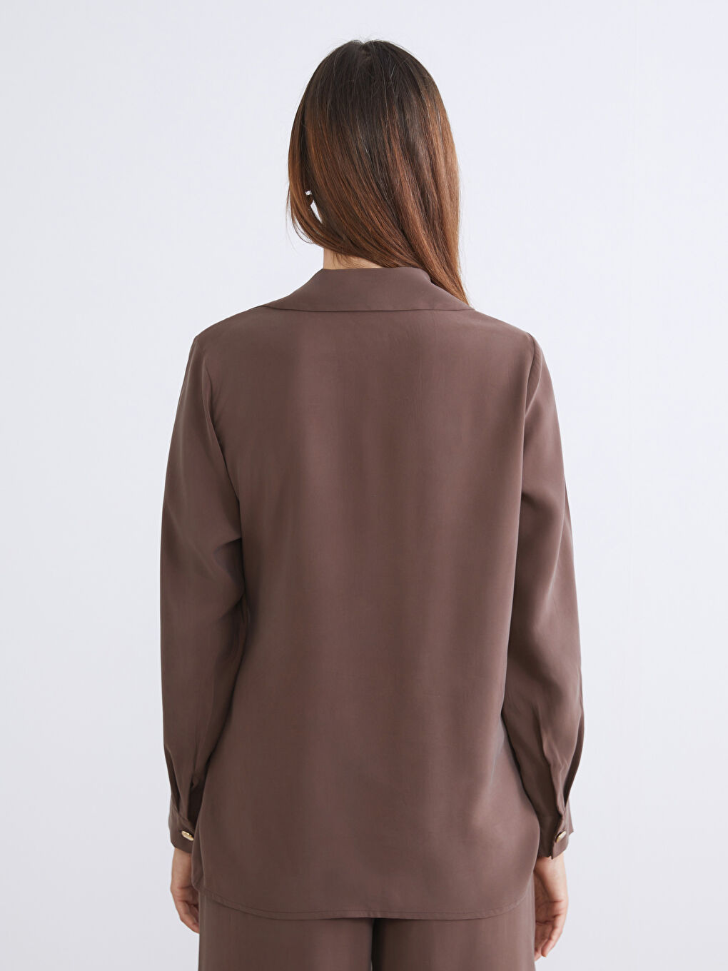 Kahverengi Bağlama Detaylı Kadın Gömlek-3