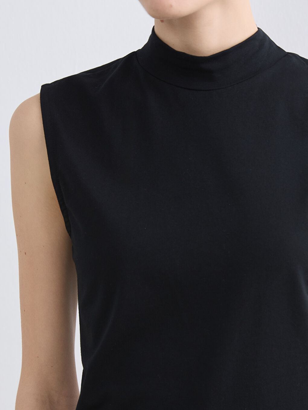 Funnel Neck Women's Tank Top-2