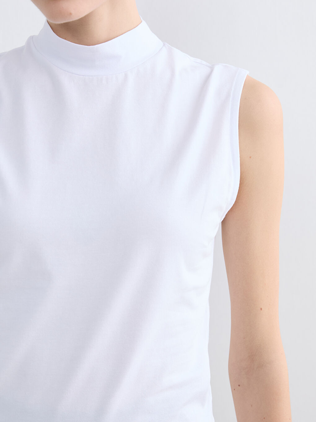 Funnel Neck Women's Tank Top-2