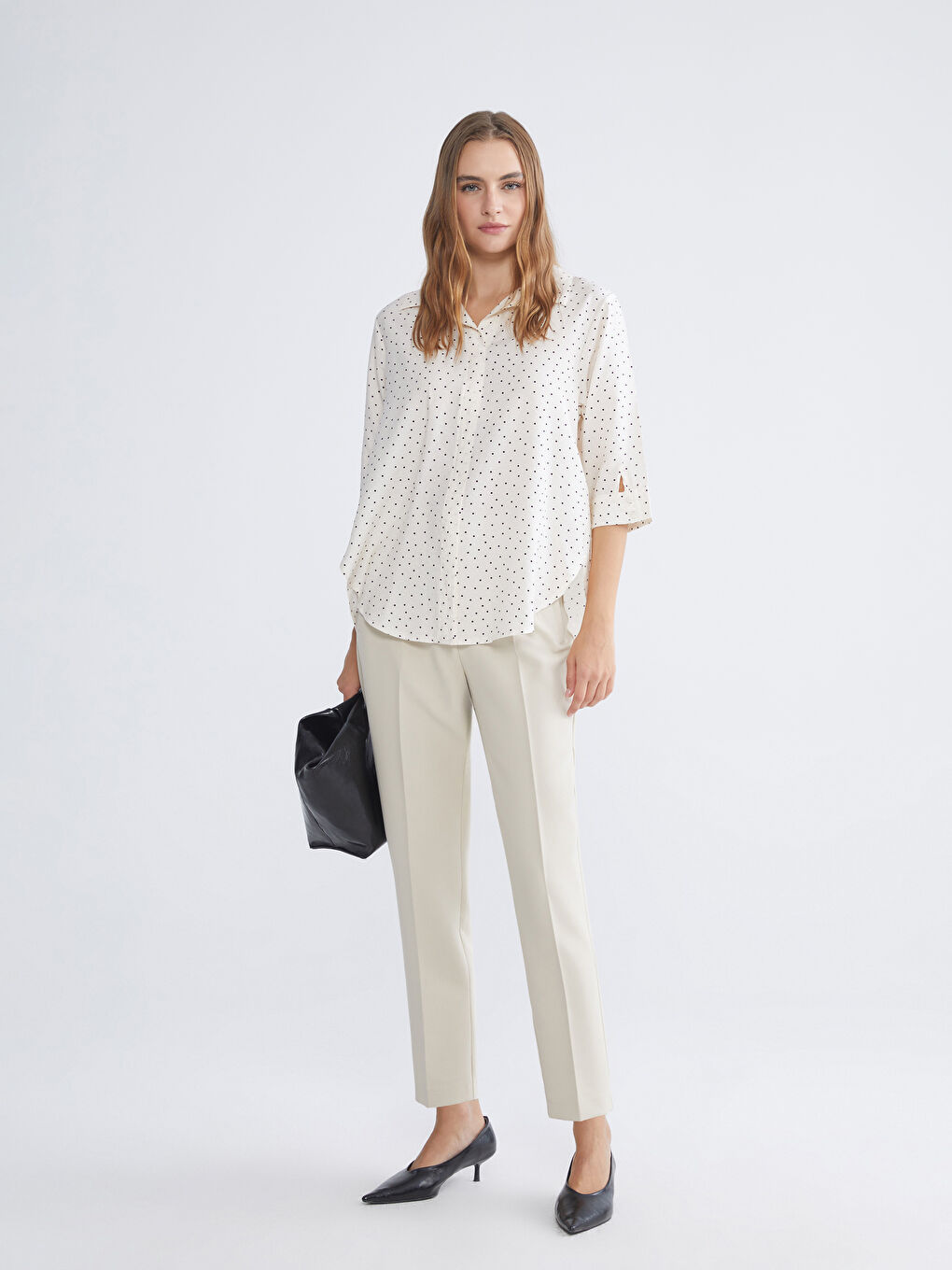 Bej Yüksek Bel Havuç Kesim Kadın Pileli Pantolon