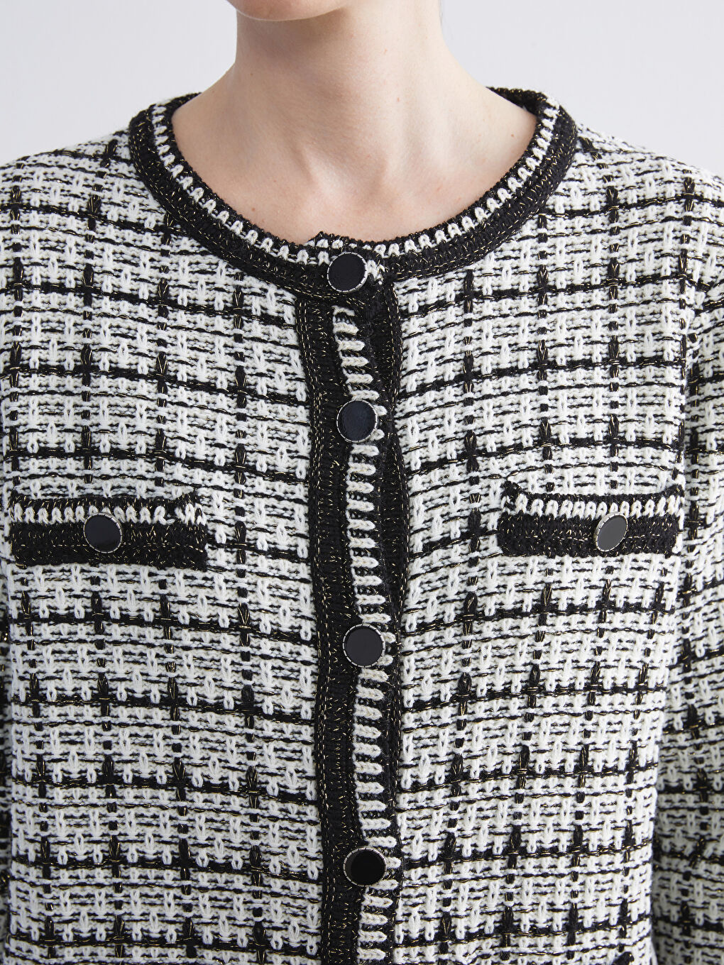 Siyah Bisiklet Yaka Desenli Kadın Triko Hırka-2