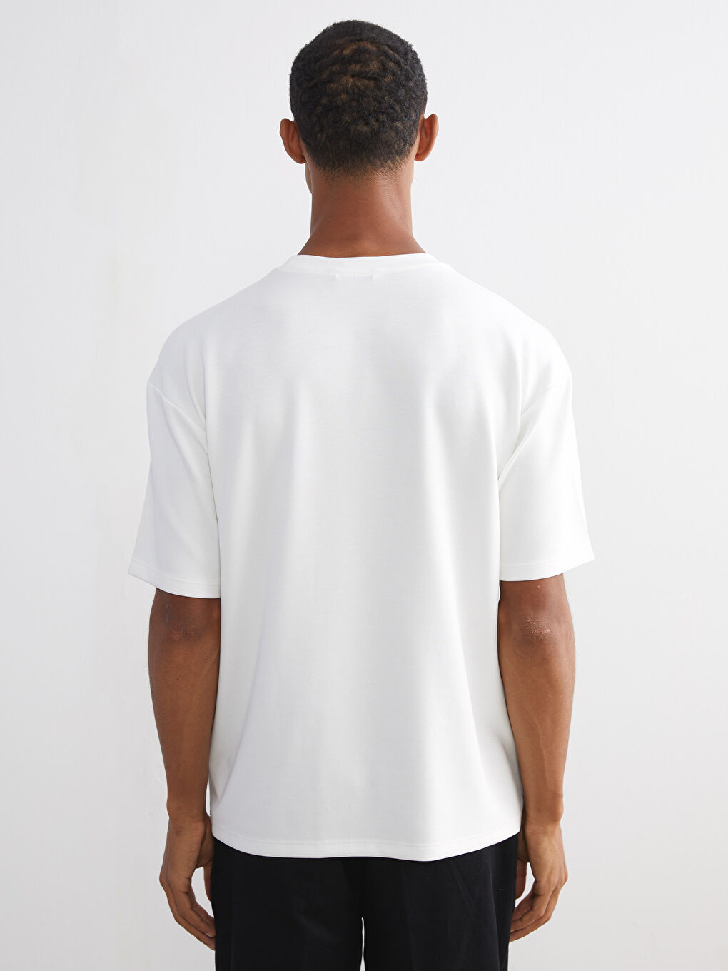 Ekru Bisiklet Yaka Erkek Tişört-3