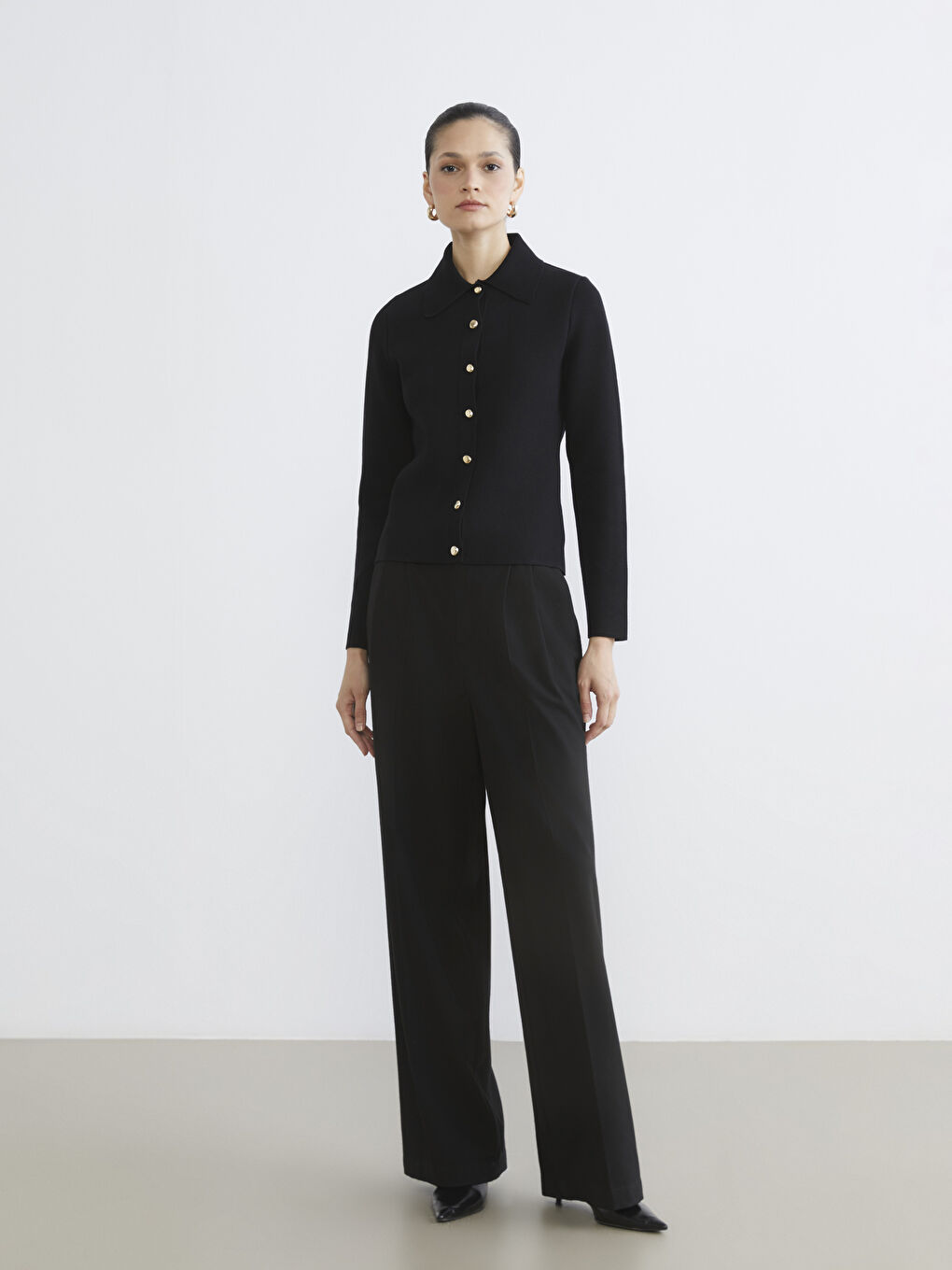 Collared Neck Women's Knitwear Cardigan-1