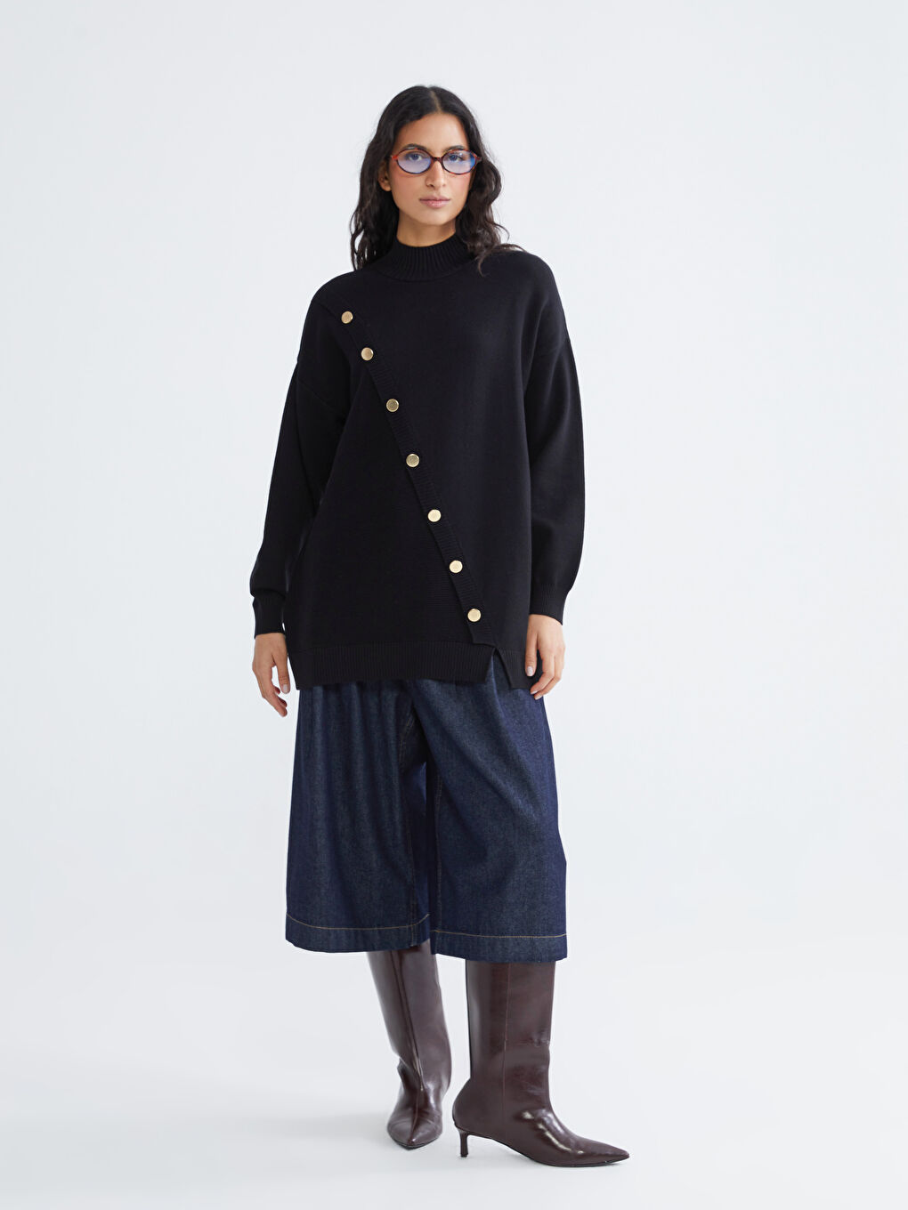 Siyah Yarım Balıkçı Yaka Kadın Triko Kazak-1