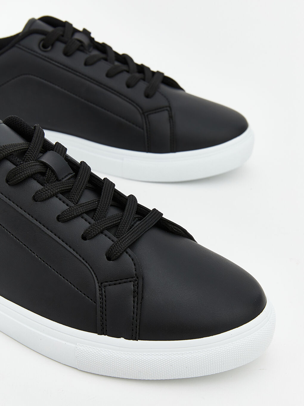 Siyah Bağcıklı Erkek Spor Ayakkabı-2