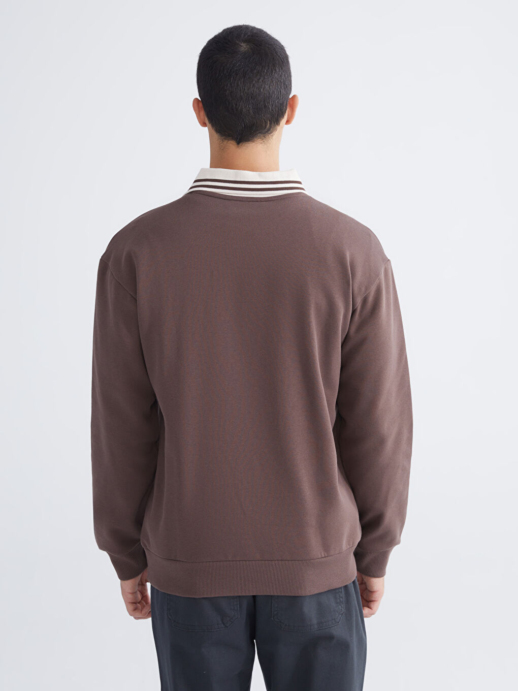 كنزة رياضية بني رجل-3