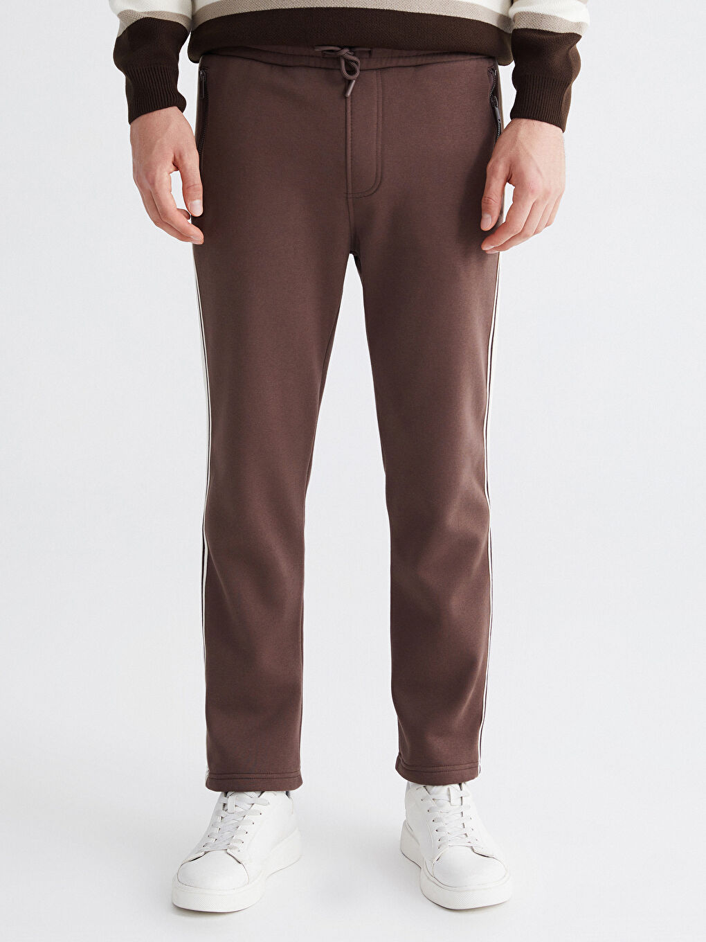 Man BROWN Sweatpants-1