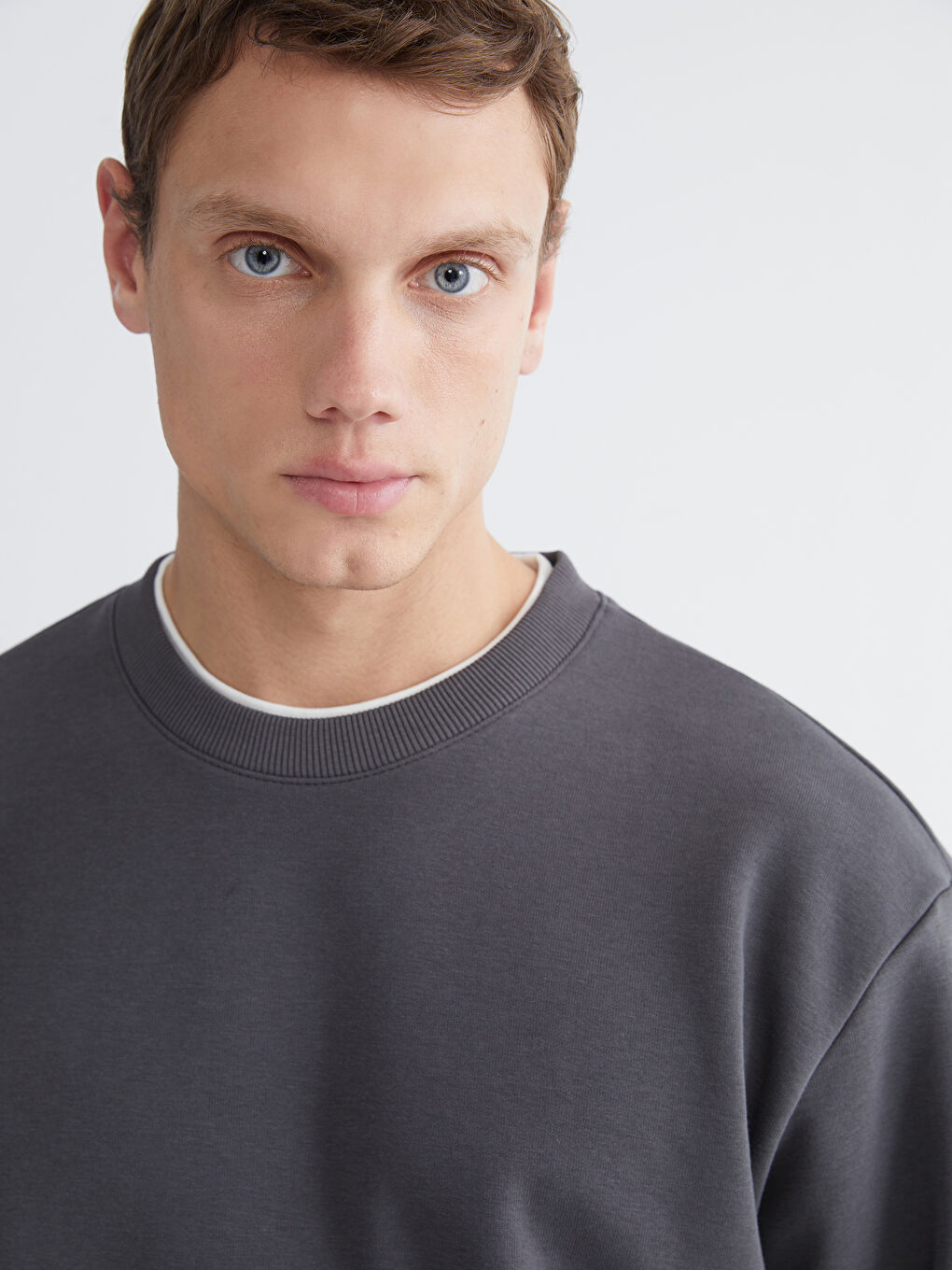 Antrasit Bisiklet Yaka Erkek Kalın Sweatshirt-2