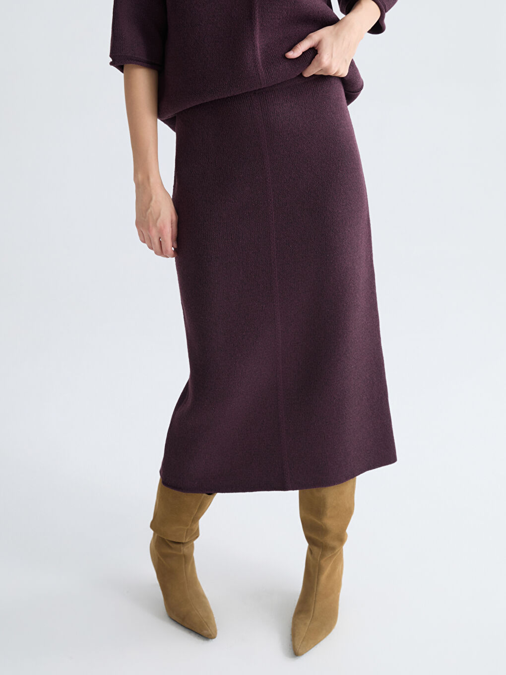 Suknja od trikotaže s elastičnim strukom-3