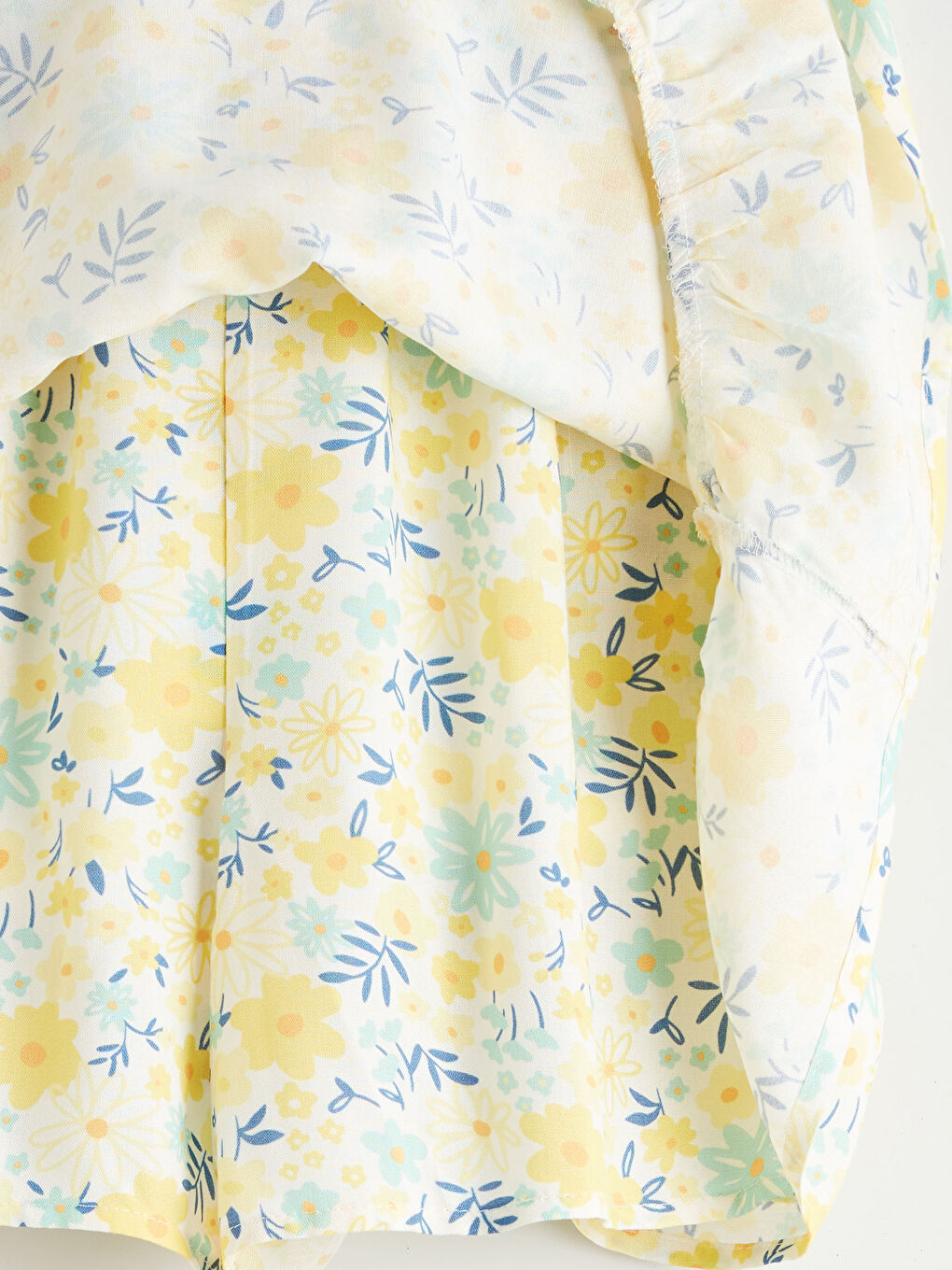 Ekru Beli Lastikli Fırfırlı Kız Çocuk Şort Etek-3