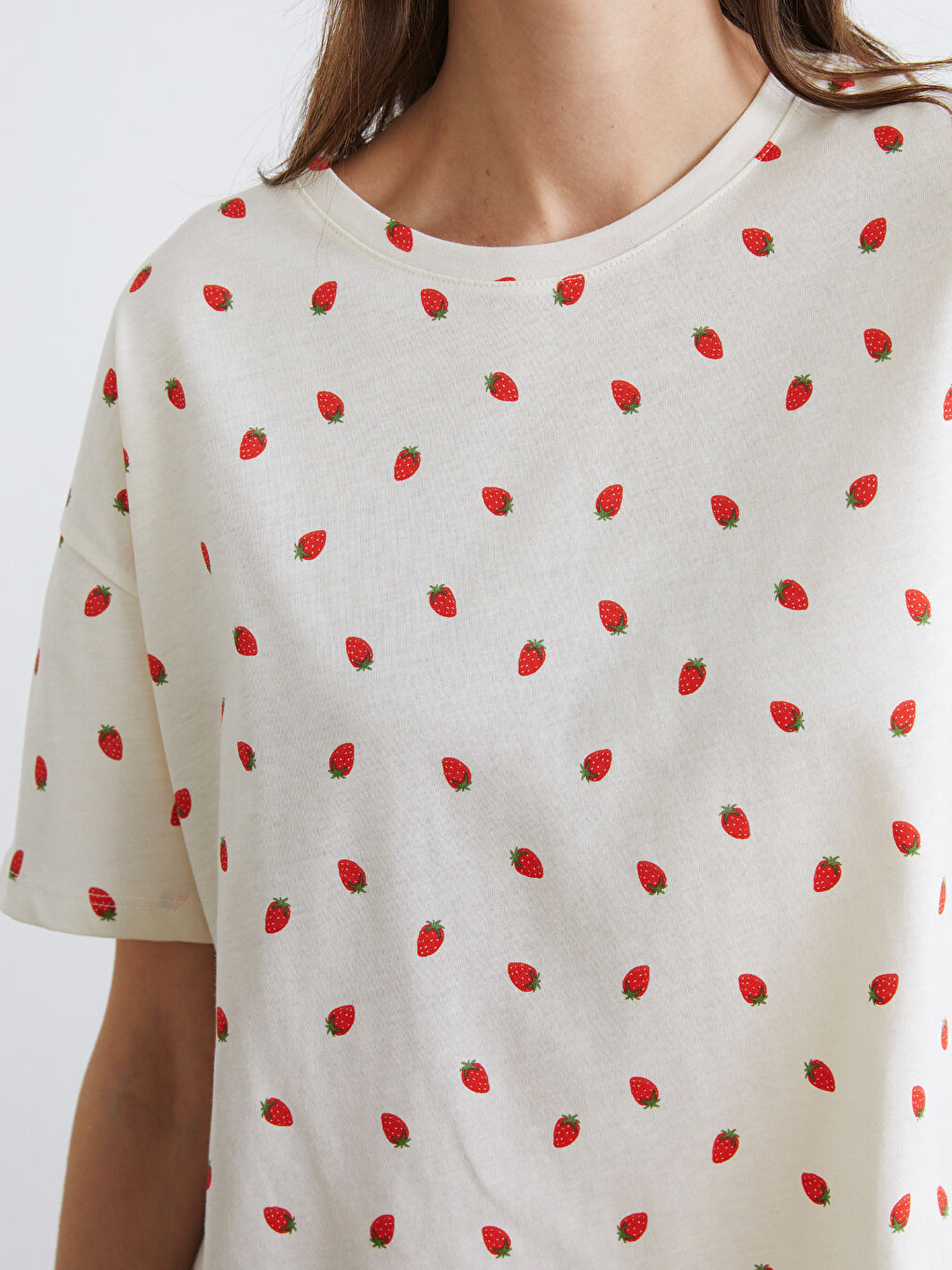 Ekru Bisiklet Yaka Desenli Kadın Pijama Takımı-2