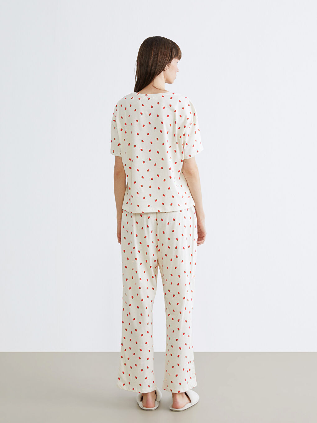 Ekru Bisiklet Yaka Desenli Kadın Pijama Takımı-3