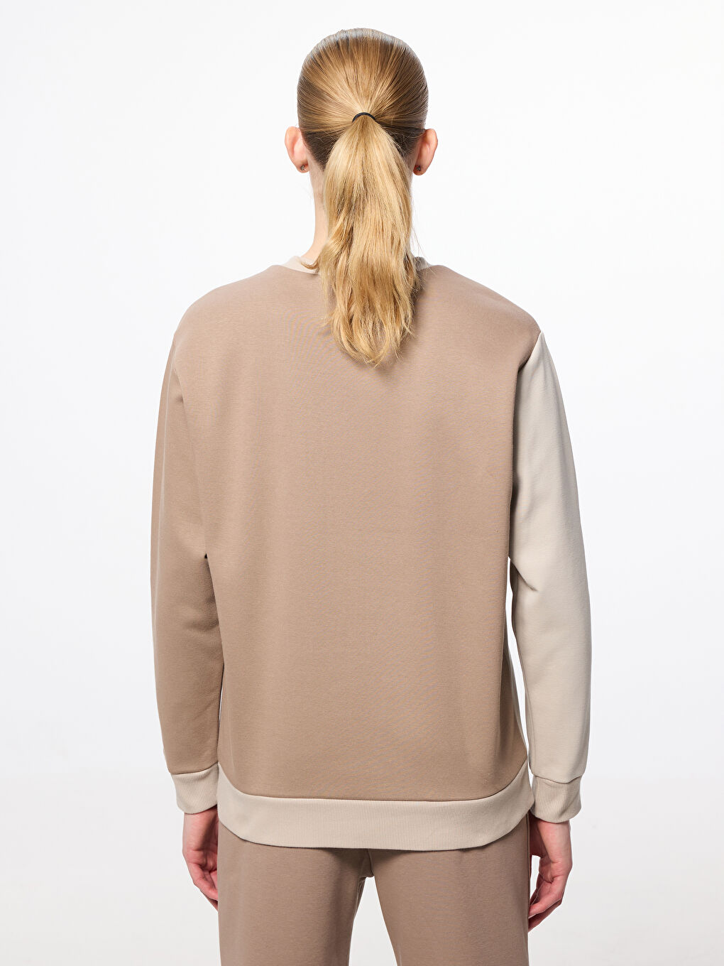 Kahverengi Renk Bloklu Oversize Kadın Sweatshirt-3