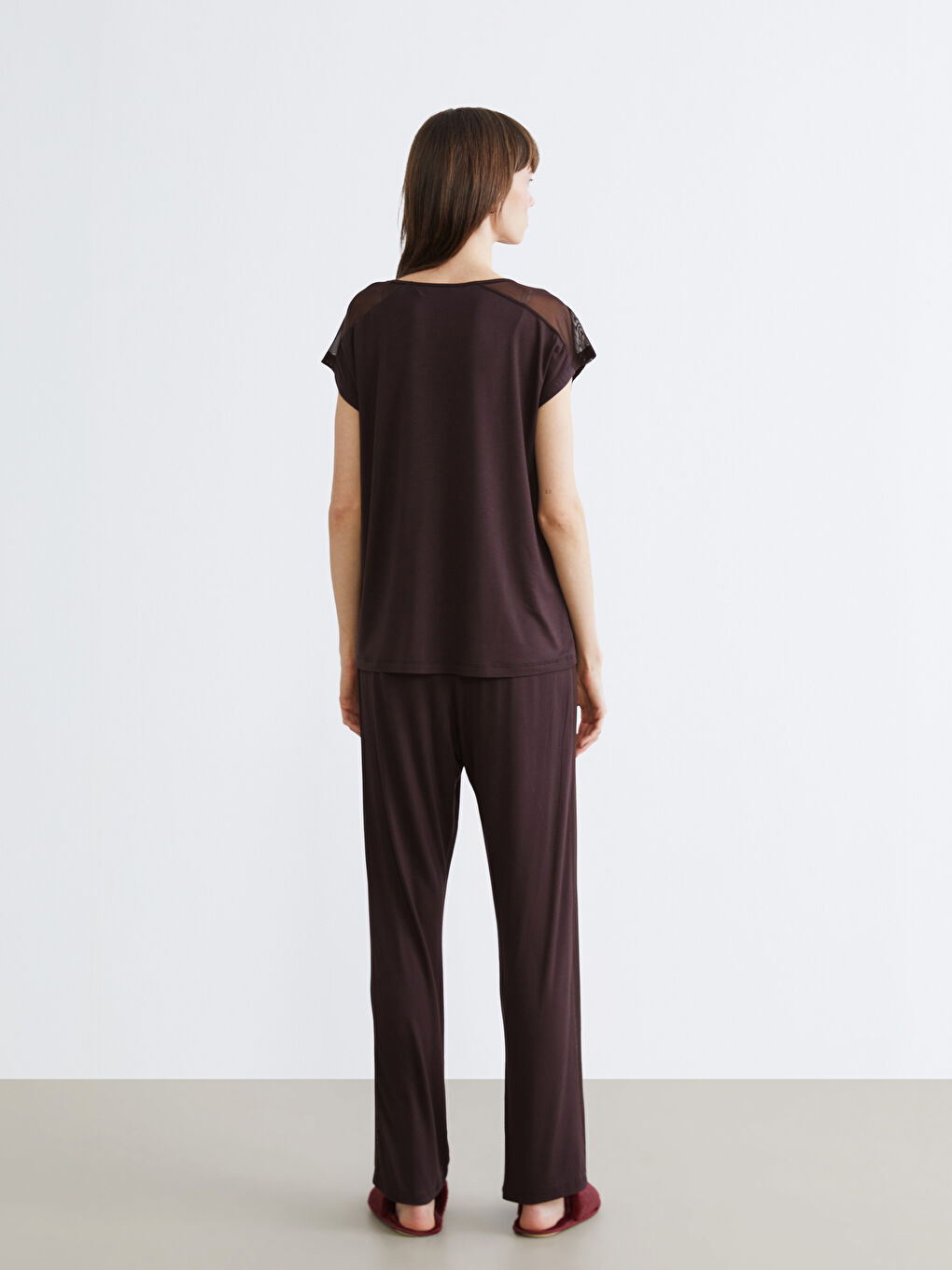 Kahverengi V Yaka Kadın Pijama Takım-3