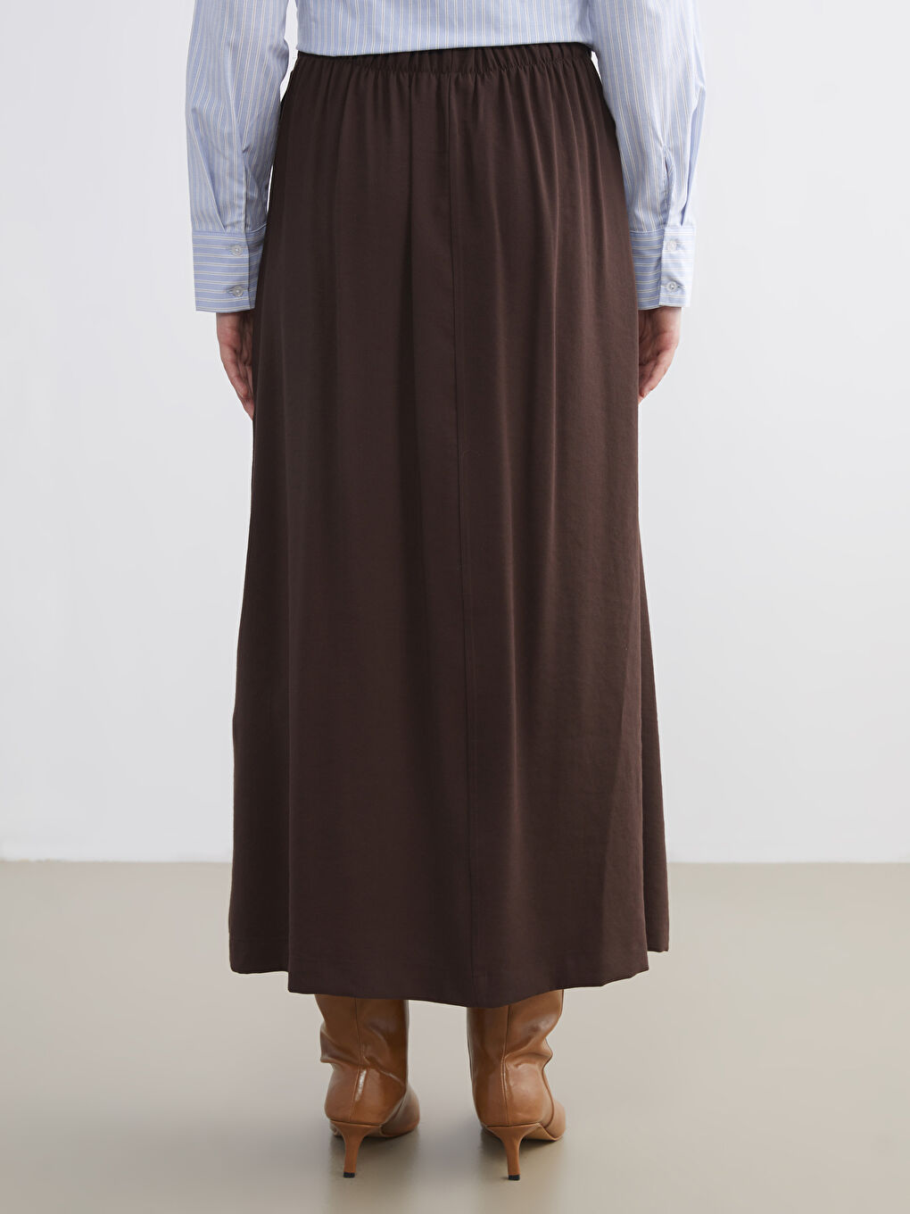 Kahverengi Beli Lastikli Pileli Etek-3