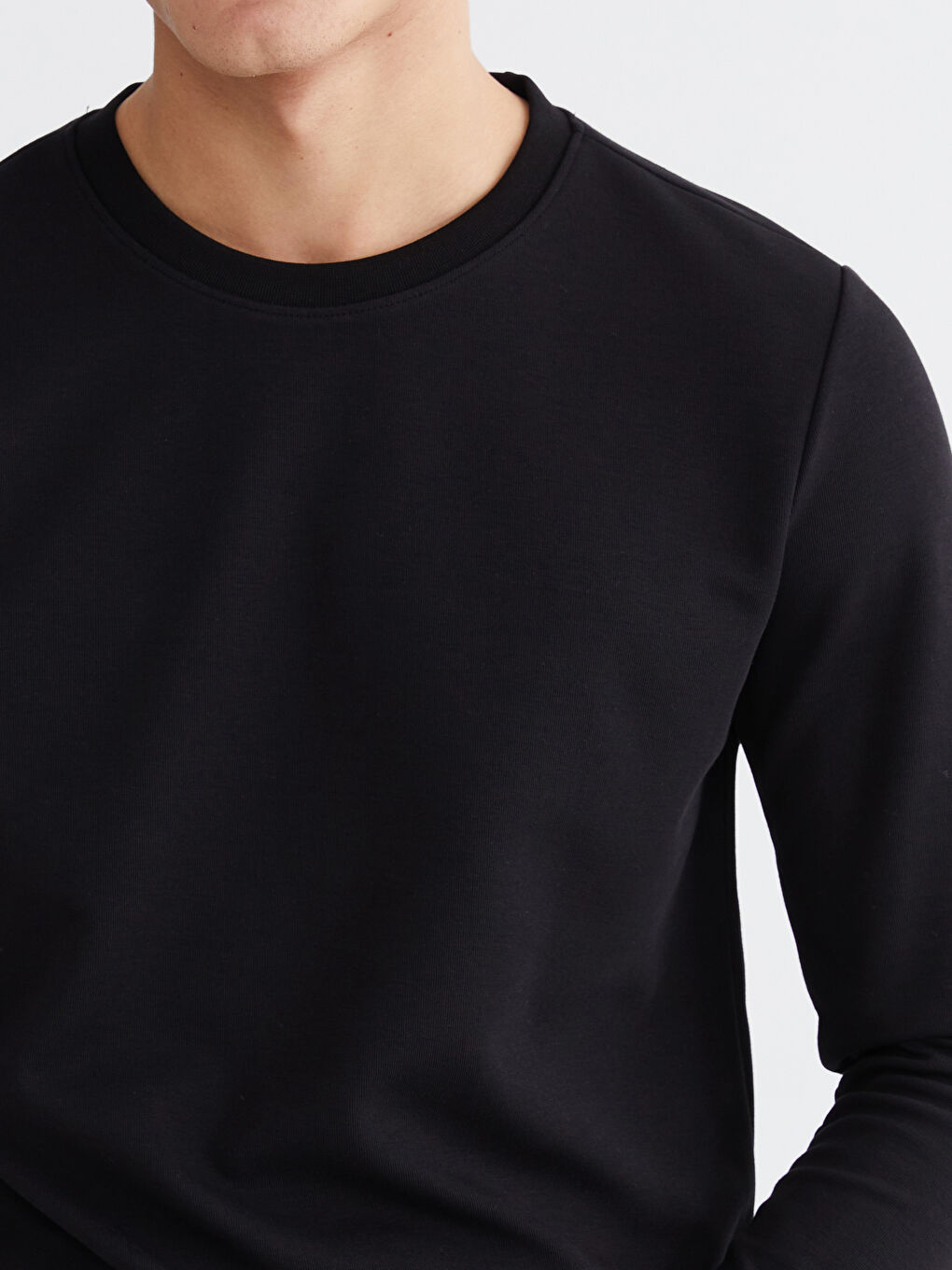 Siyah Bisiklet Yaka Erkek Sweatshirt-2