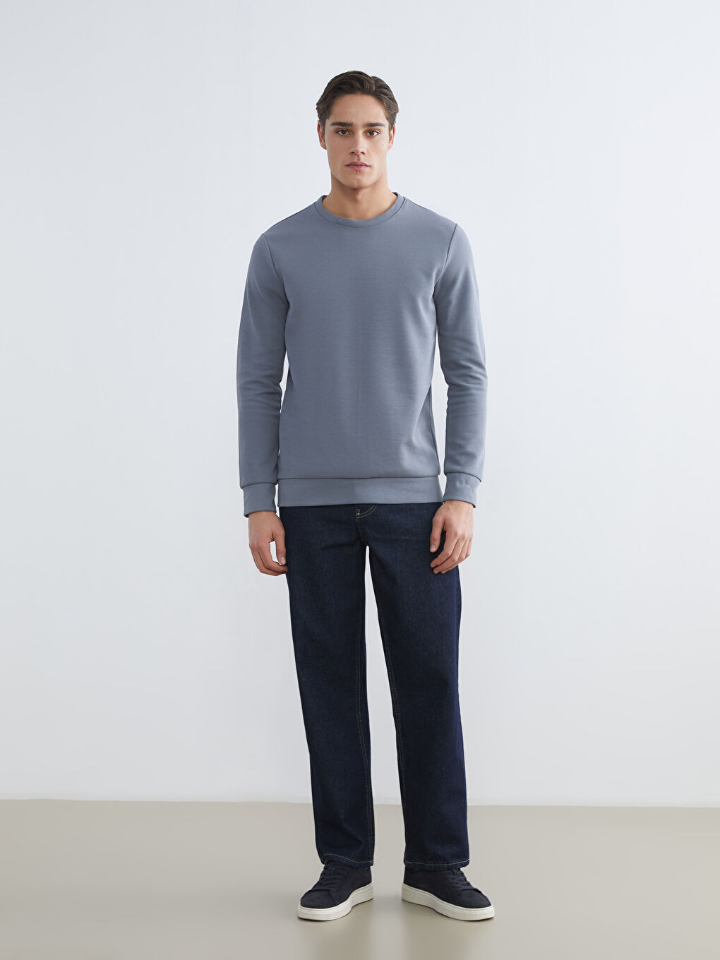 İndigo Bisiklet Yaka Erkek Sweatshirt-1