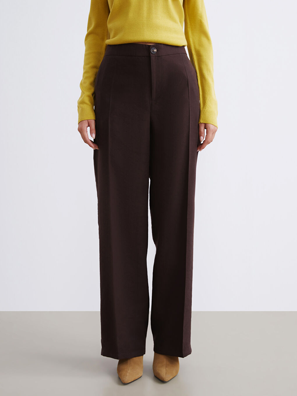 Kahverengi Standart Fit Geniş Paça Kadın Pantolon-1