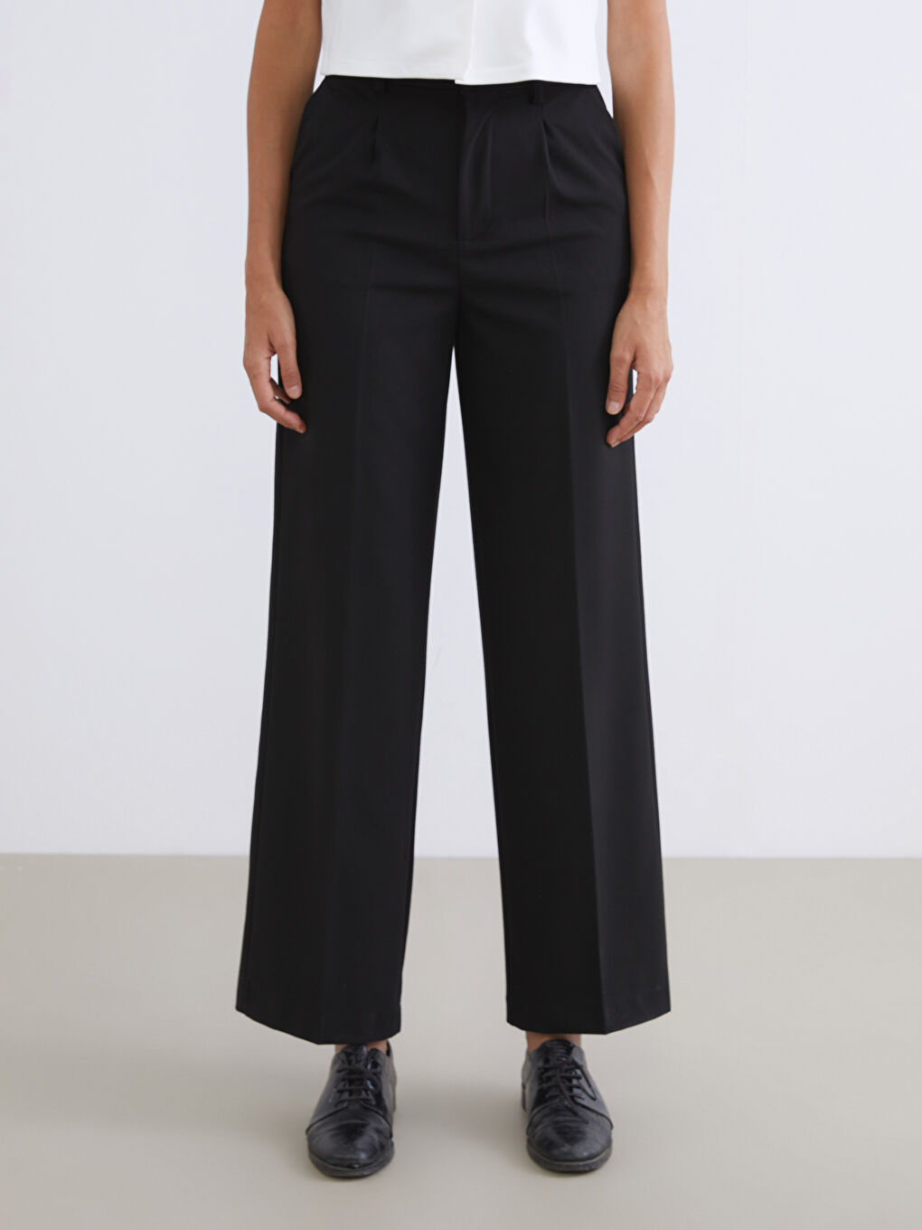 Loose Fit Women's Pleated Trousers-1