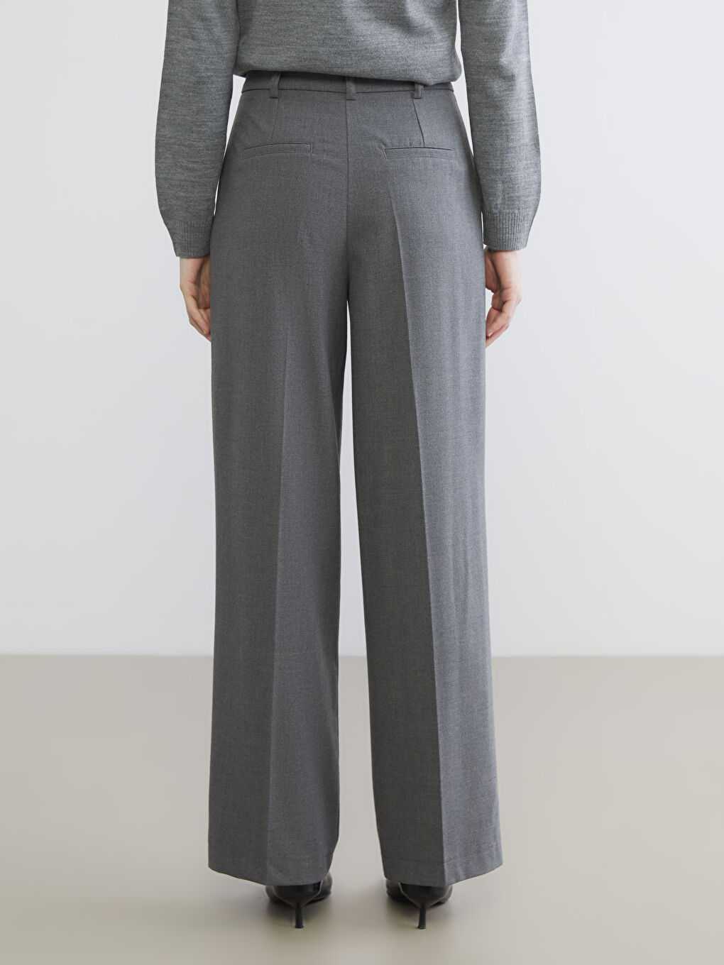 Loose Fit Women's Pleated Trousers-4