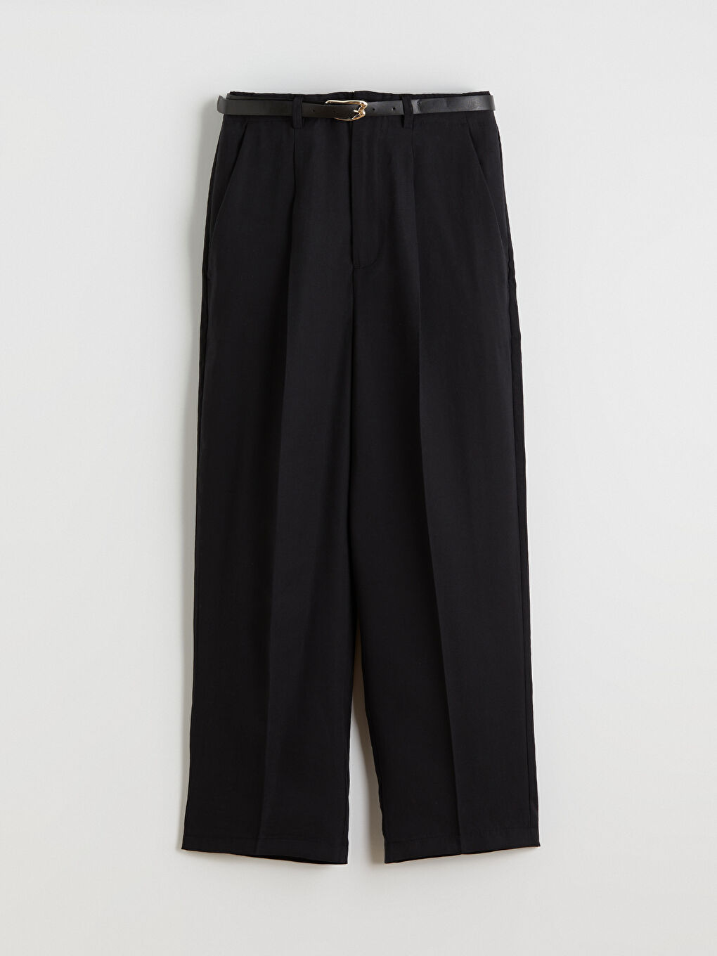 Siyah Beli Kemerli Loose Fit Kadın Pileli Pantolon-4